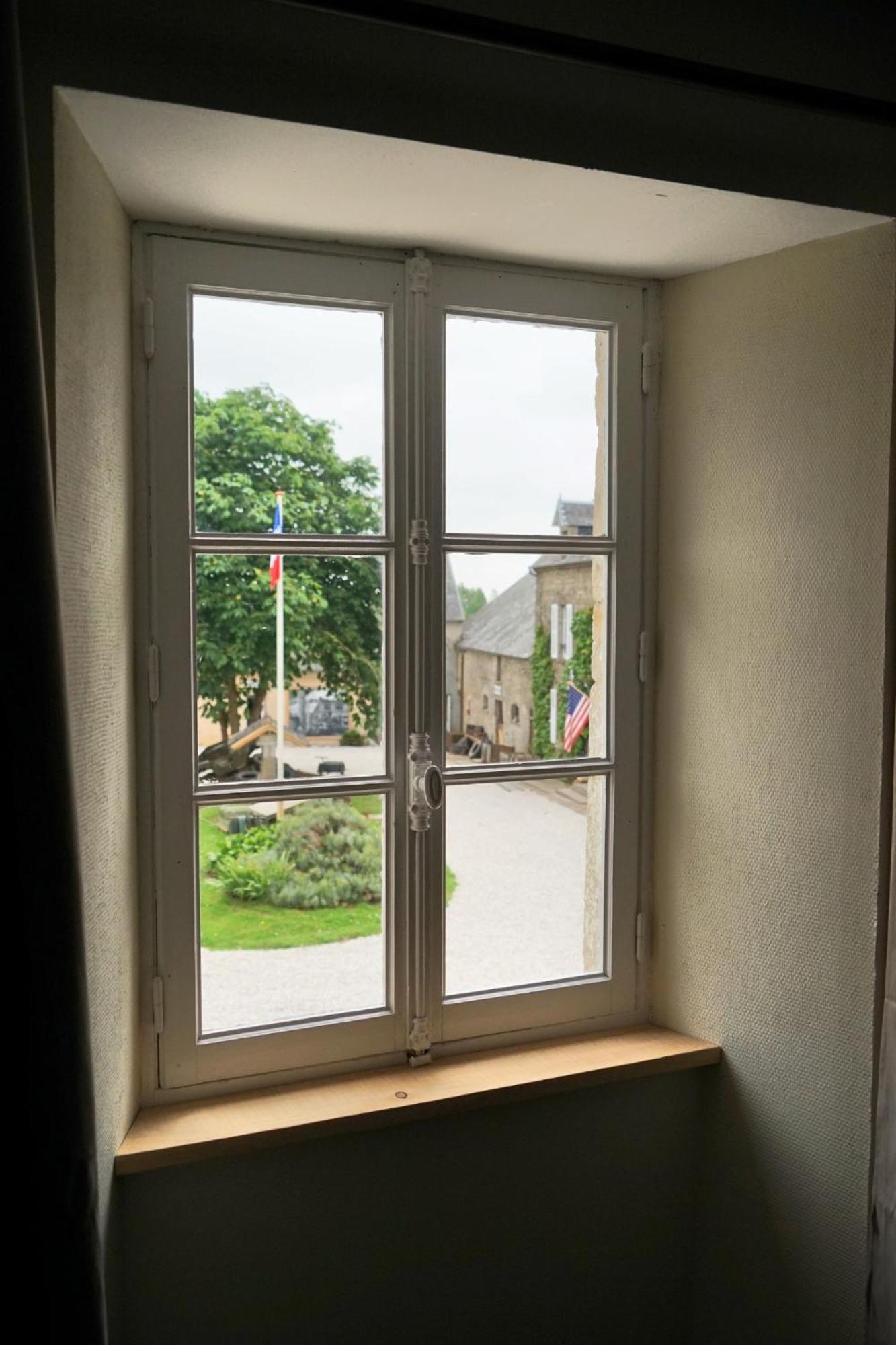 Carentan-les-Marais Domaine Airborne B&B 객실 사진